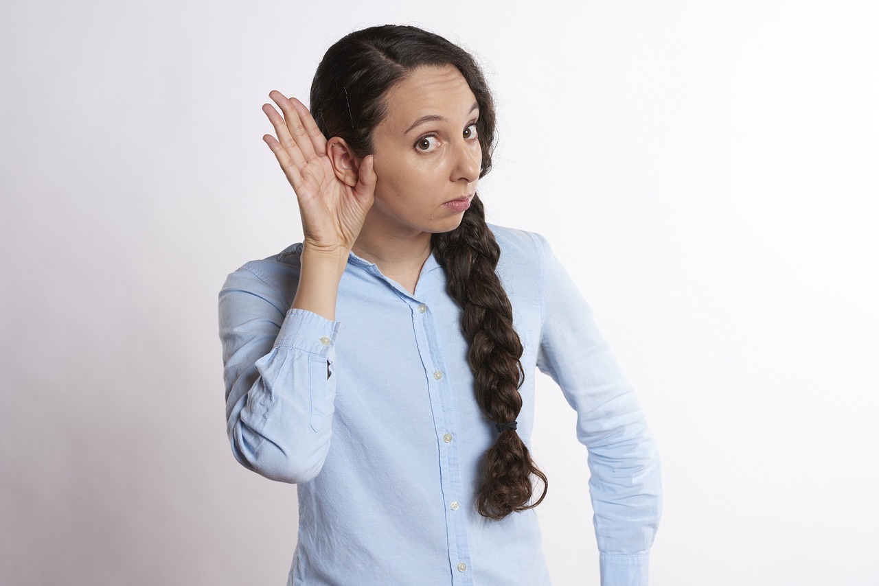  The Importance of Active Listening for New and Aspiring Coaches 